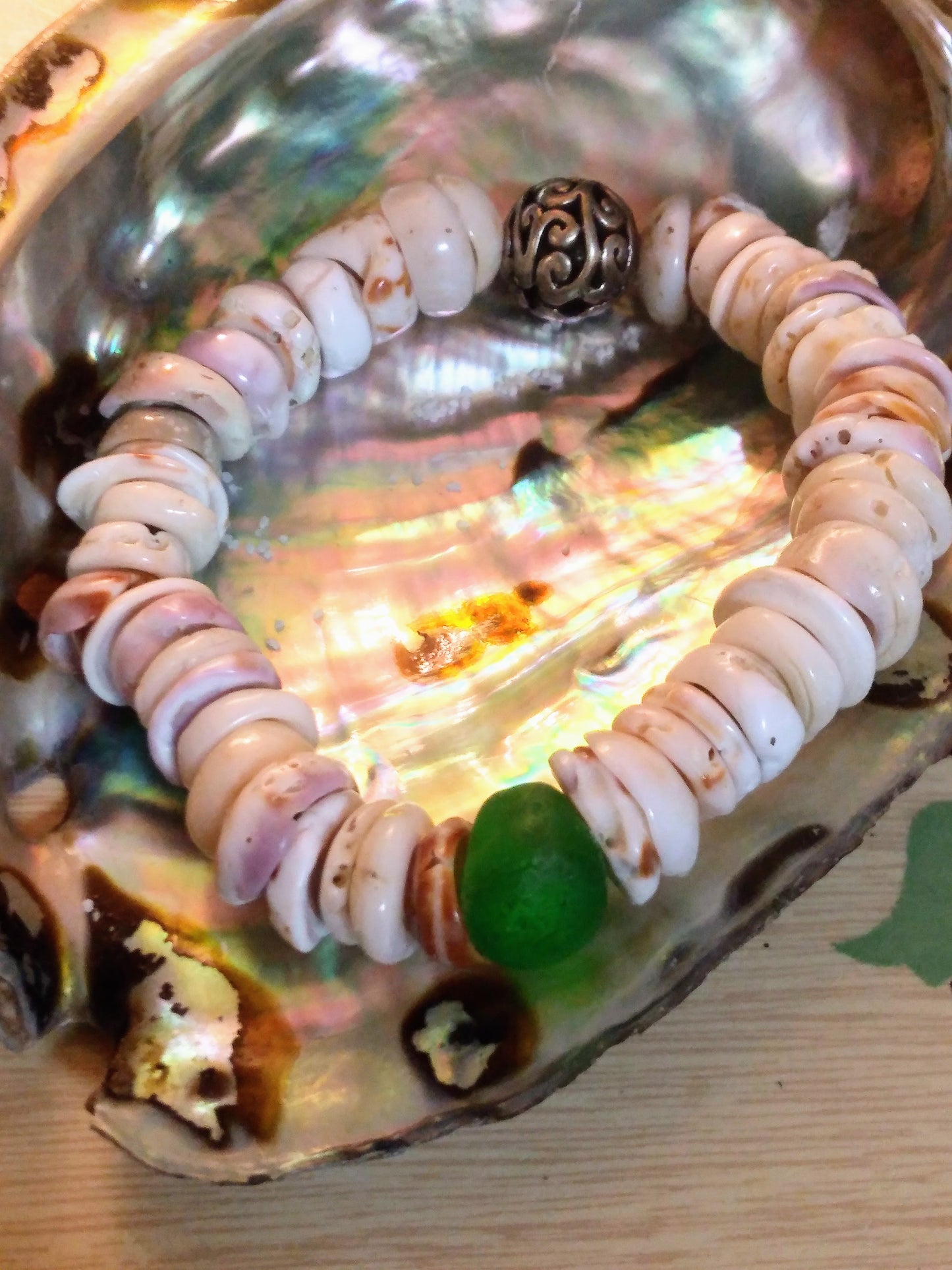 Emerald Green Seaglass and Hawaiin Puka Shell Bracelet